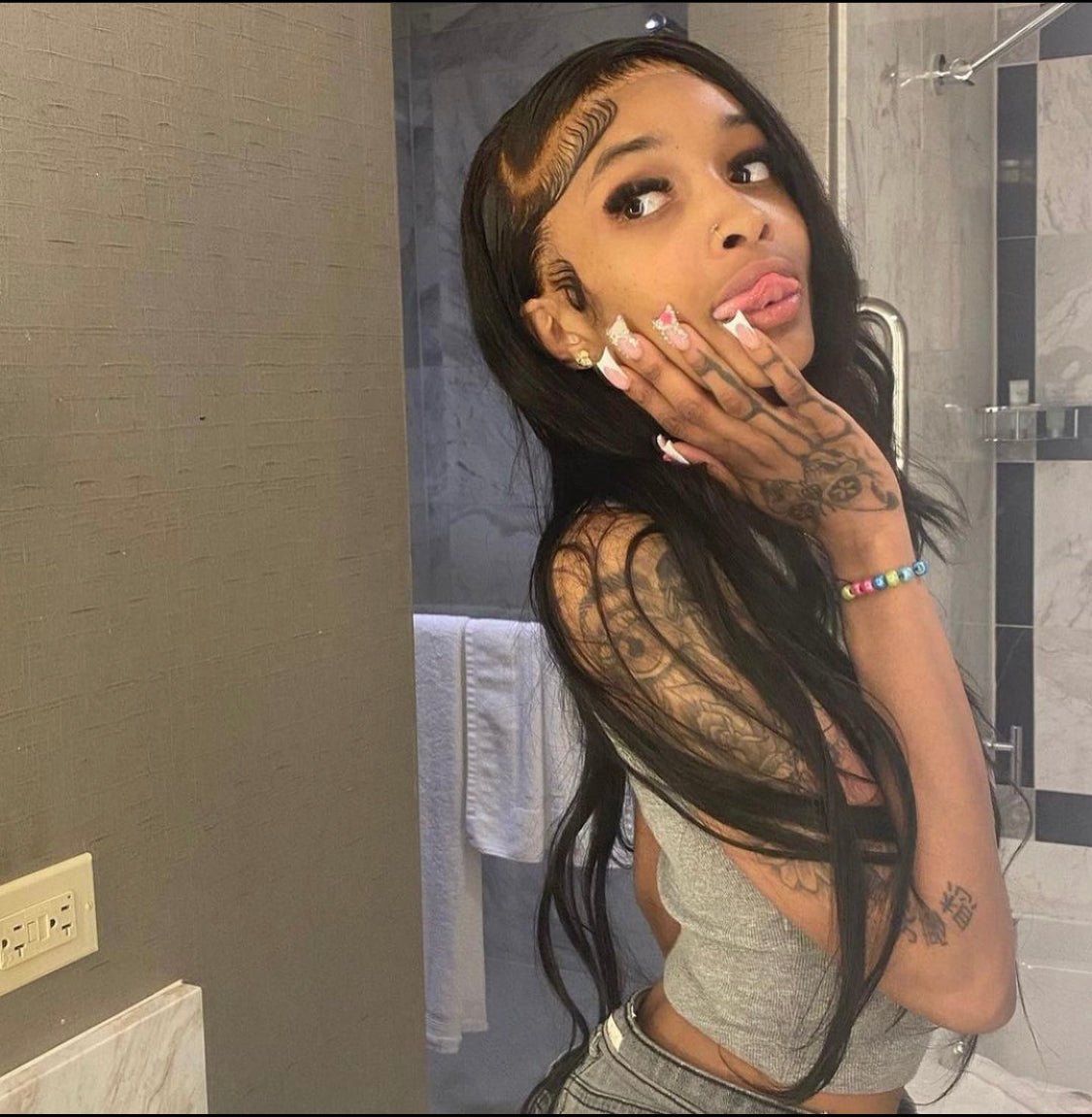 13x4 HD Lace Frontal Wigs - Her One Stop LLC